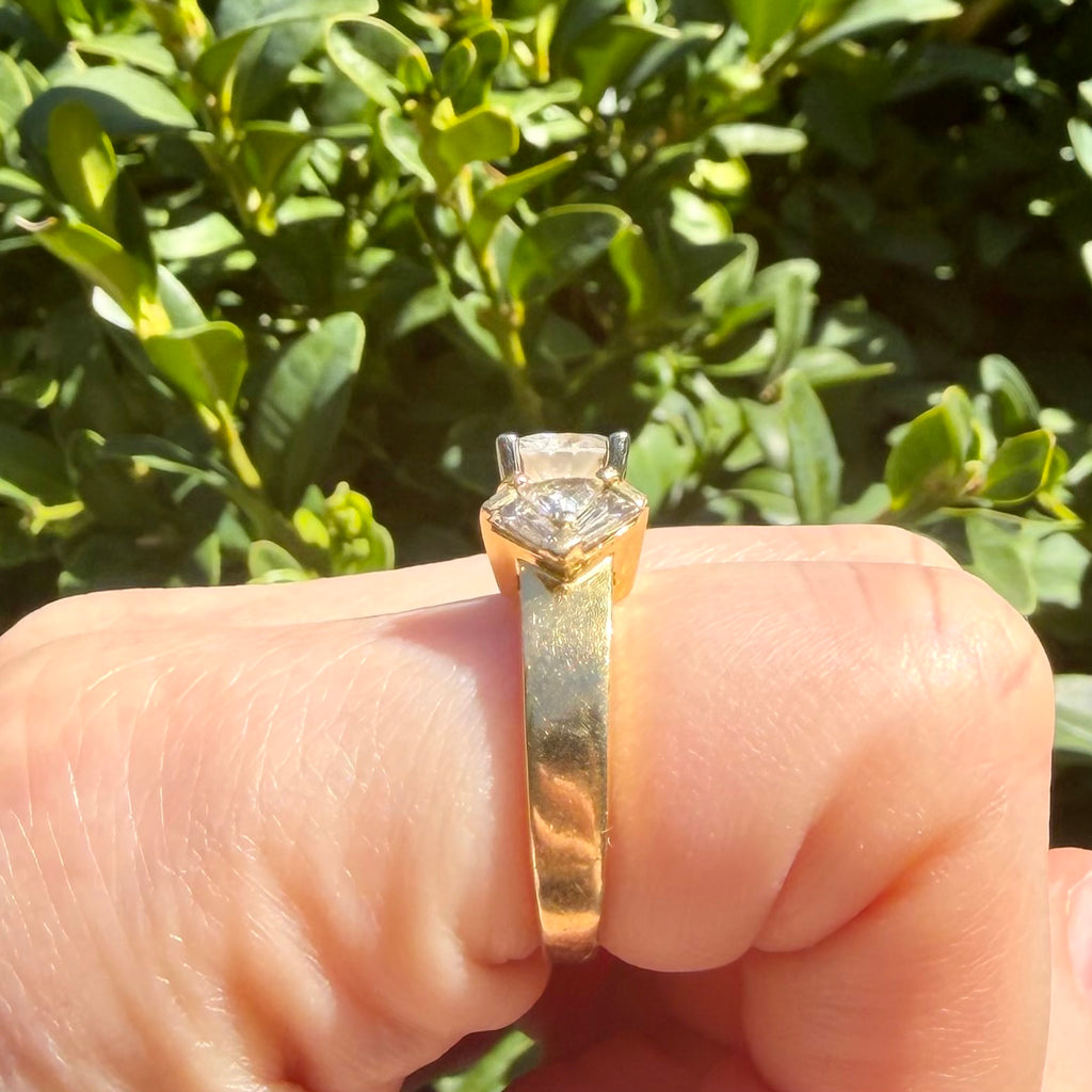 For My Momma ❤️ (18K Gold Vintage Trillion Side Stone Ring)