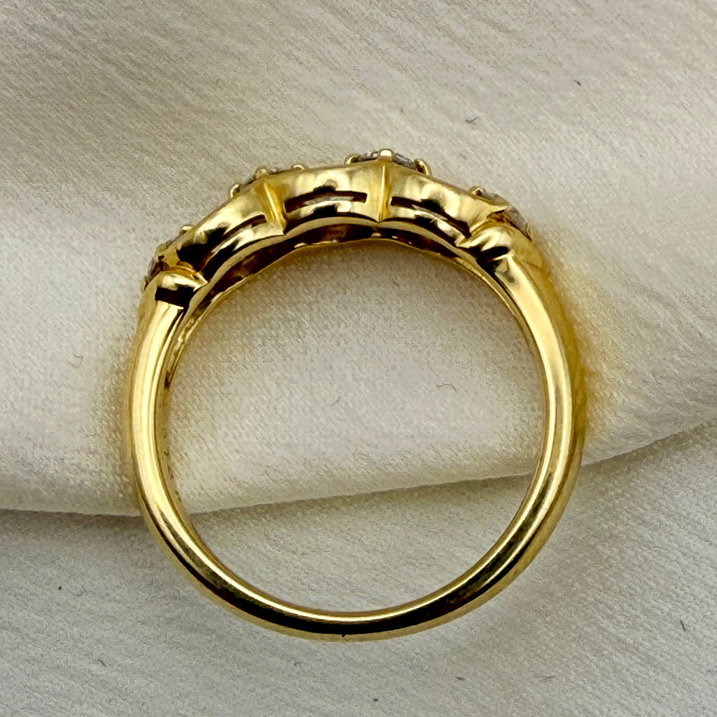 Sunshine and Rainbows ☀️ 🌈 (Vintage 18KT Yellow Gold 1.25 CTW Natural Diamond Band)